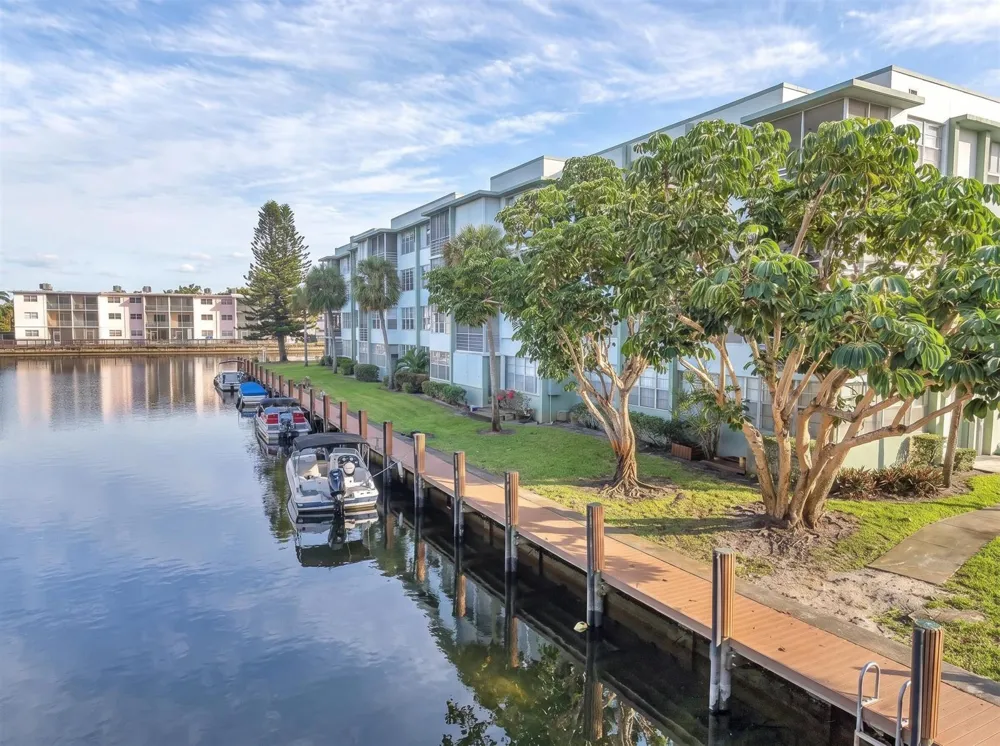 2771 Taft Street #302 Hollywood, FL 33020