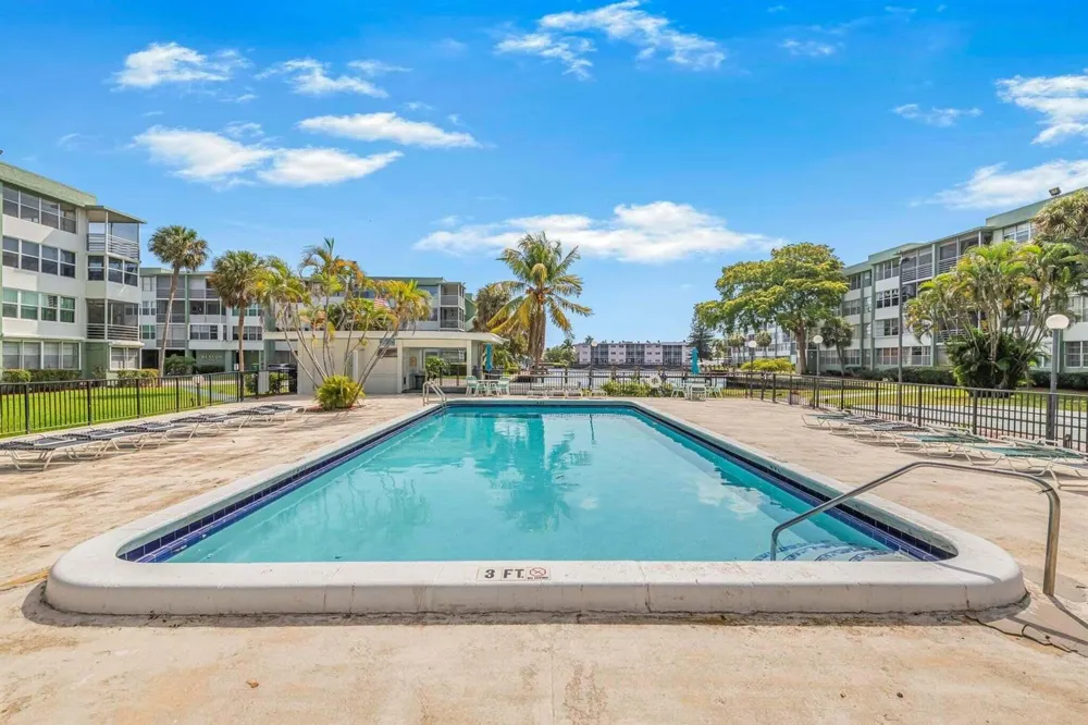 2771 Taft Street #302 Hollywood, FL 33020