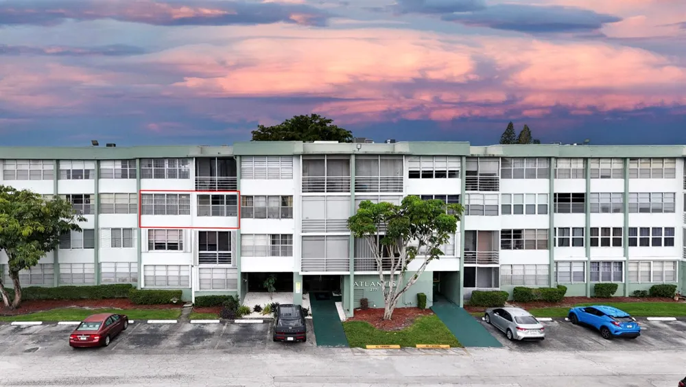 2771 Taft Street #302 Hollywood, FL 33020