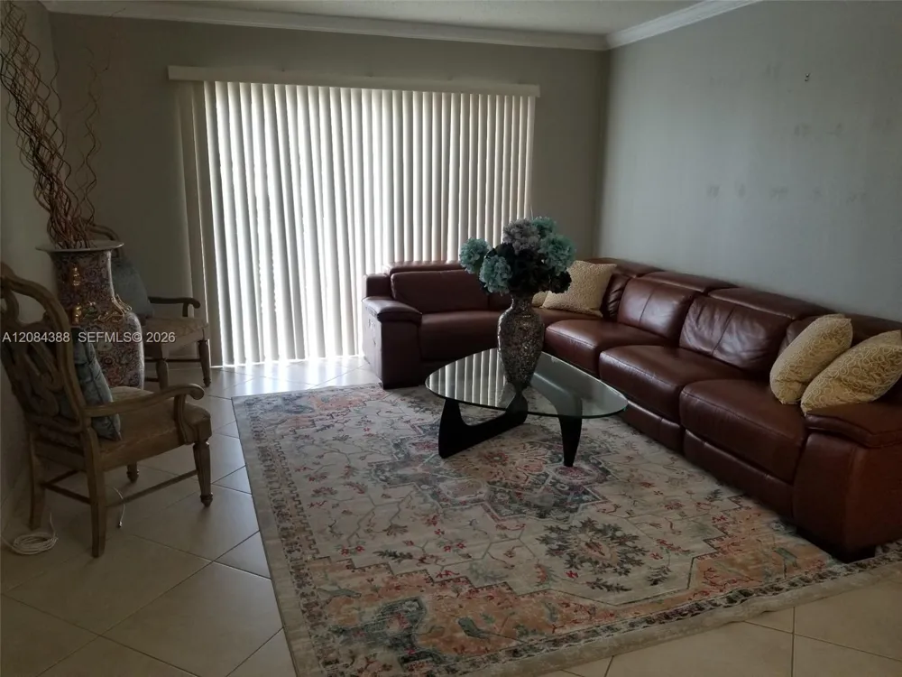 4400 Hillcrest Dr #300-B Hollywood, FL 33021