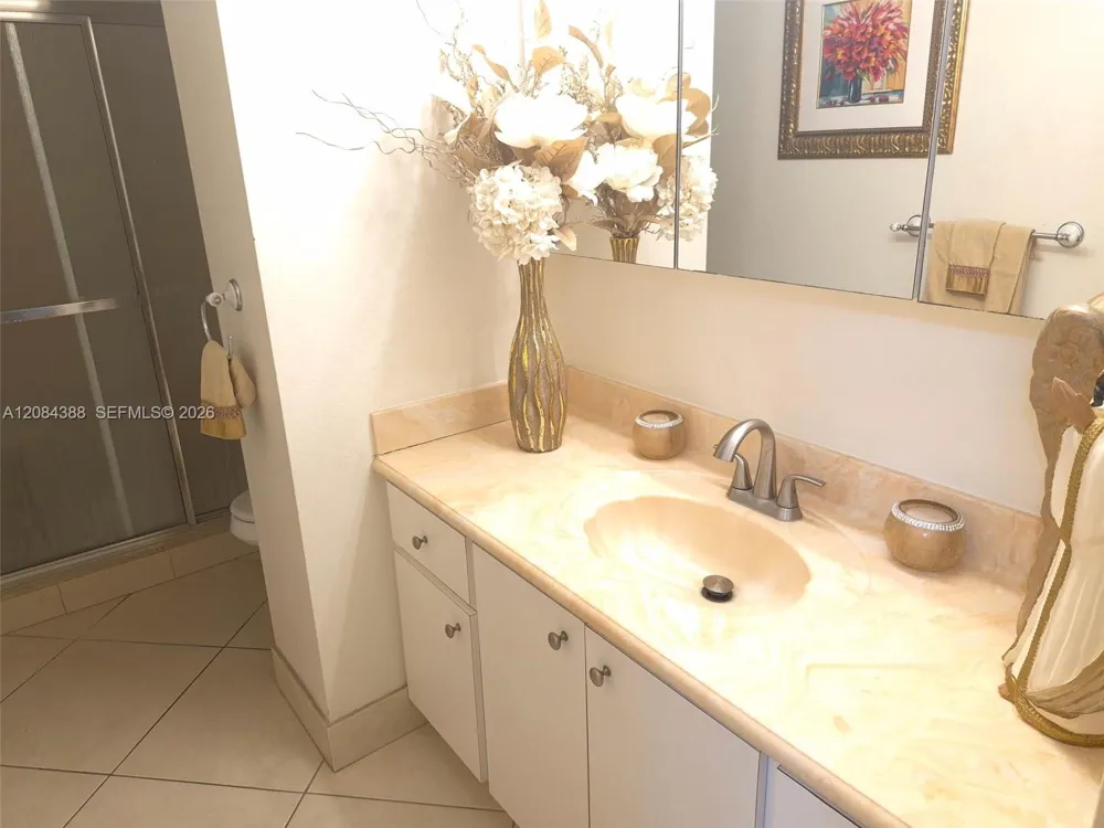 4400 Hillcrest Dr #300-B Hollywood, FL 33021