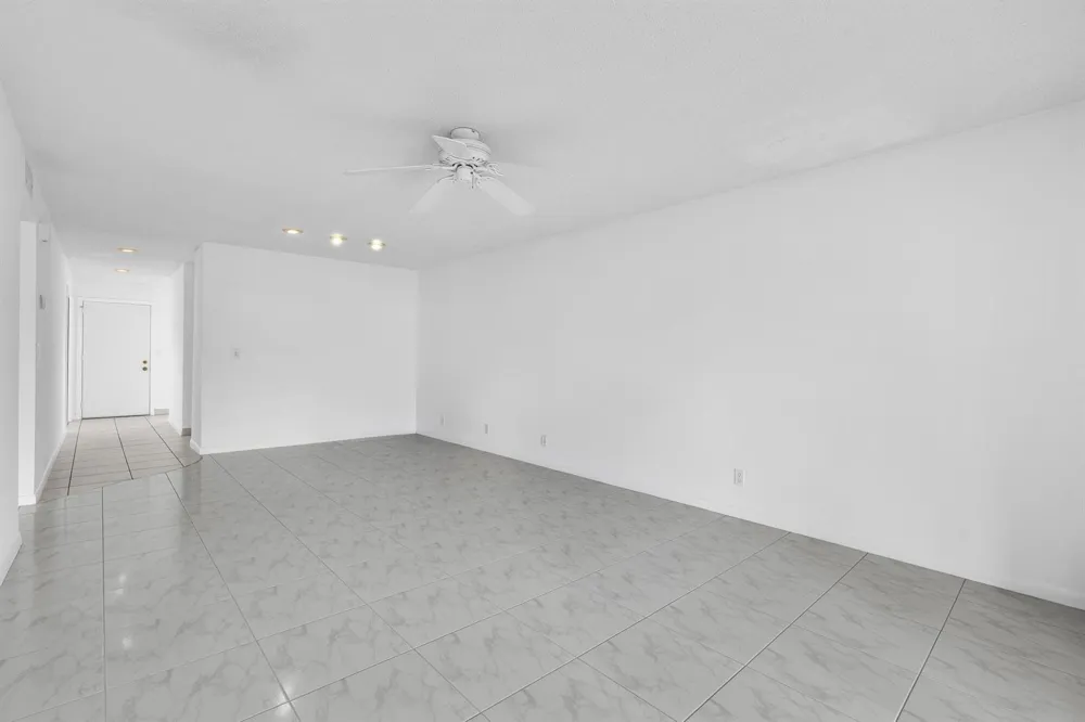 13721 FLORA PLACE #D Delray Beach, FL 33484