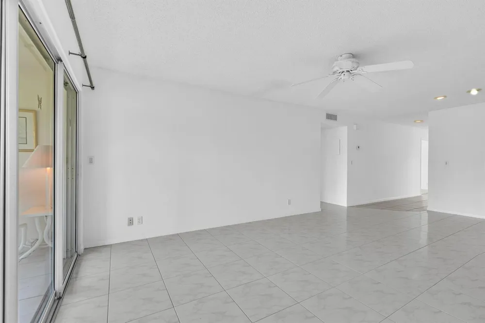 13721 FLORA PLACE #D Delray Beach, FL 33484