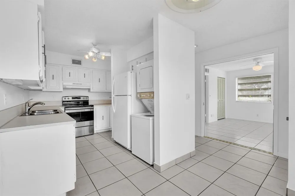 13721 FLORA PLACE #D Delray Beach, FL 33484