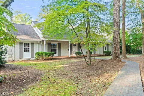 706 W Cornwallis Drive