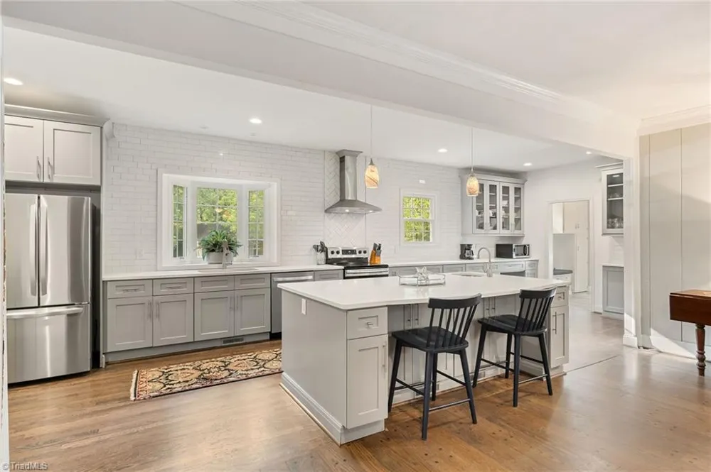 706 W Cornwallis Drive Greensboro, NC 27408