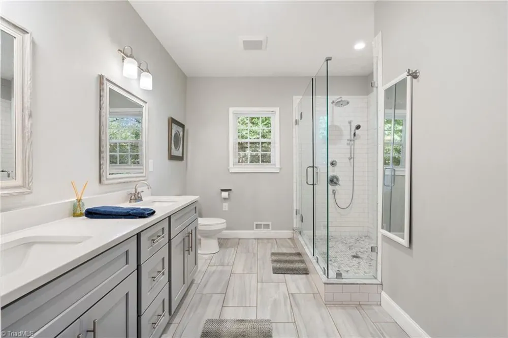 706 W Cornwallis Drive Greensboro, NC 27408