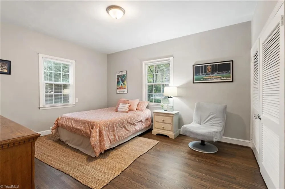 706 W Cornwallis Drive Greensboro, NC 27408