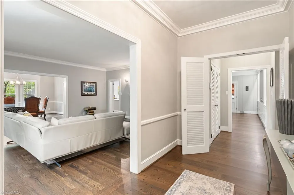 706 W Cornwallis Drive Greensboro, NC 27408