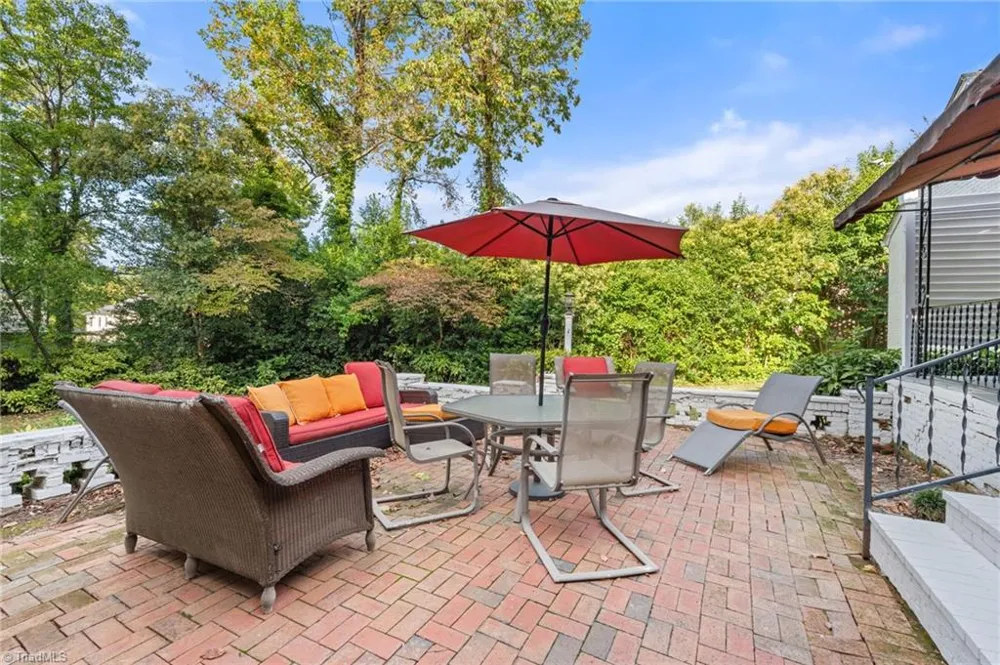 706 W Cornwallis Drive Greensboro, NC 27408