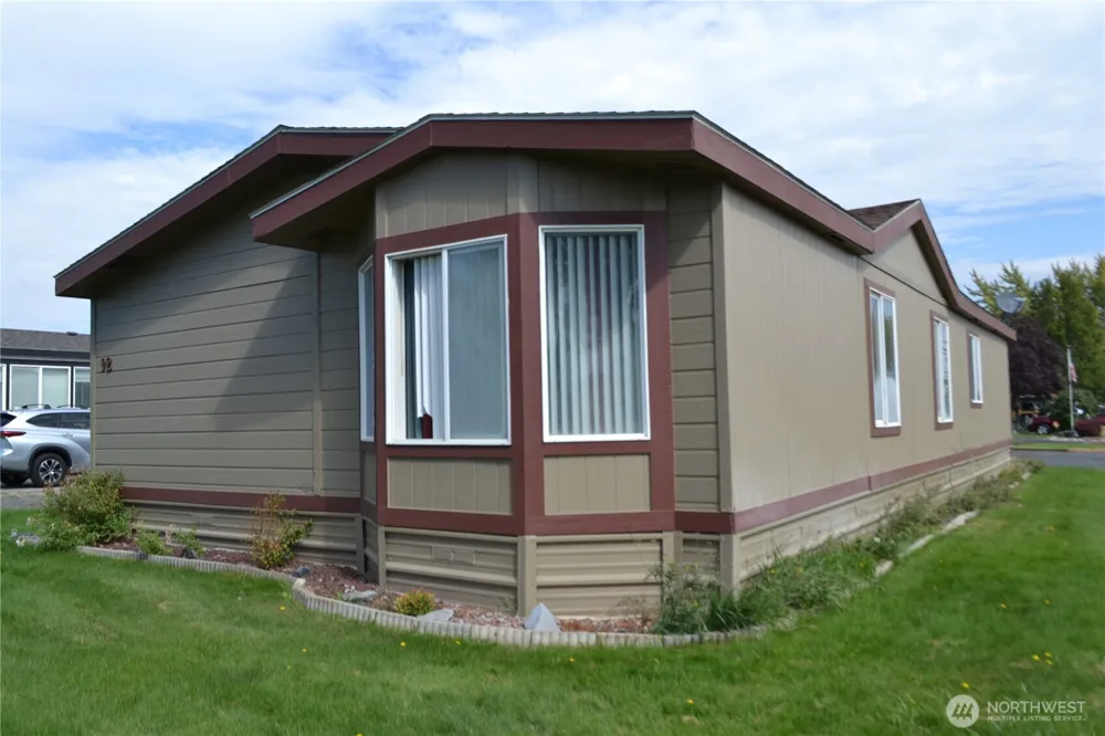 3010 W Peninsula Drive #92 Moses Lake, WA 98837