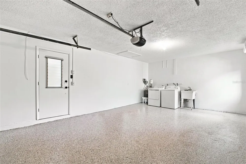 2336 MALCOLM DRIVE Palm Harbor, FL 34684