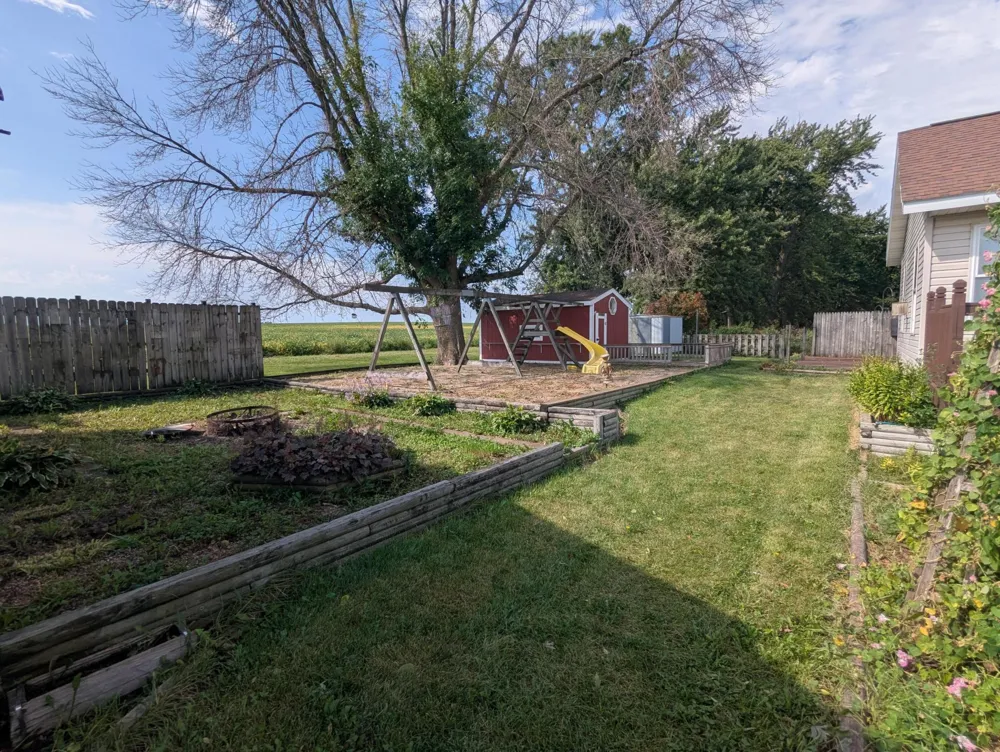 53519 170th Avenue West Concord, MN 55985