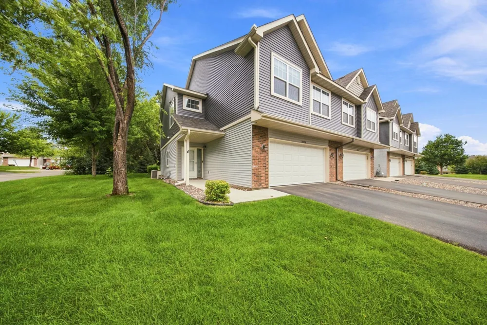 12226 River Valley Drive Burnsville, MN 55337