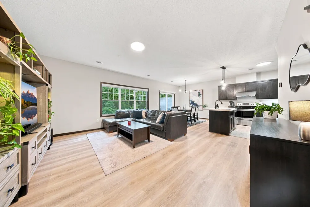 12226 River Valley Drive Burnsville, MN 55337