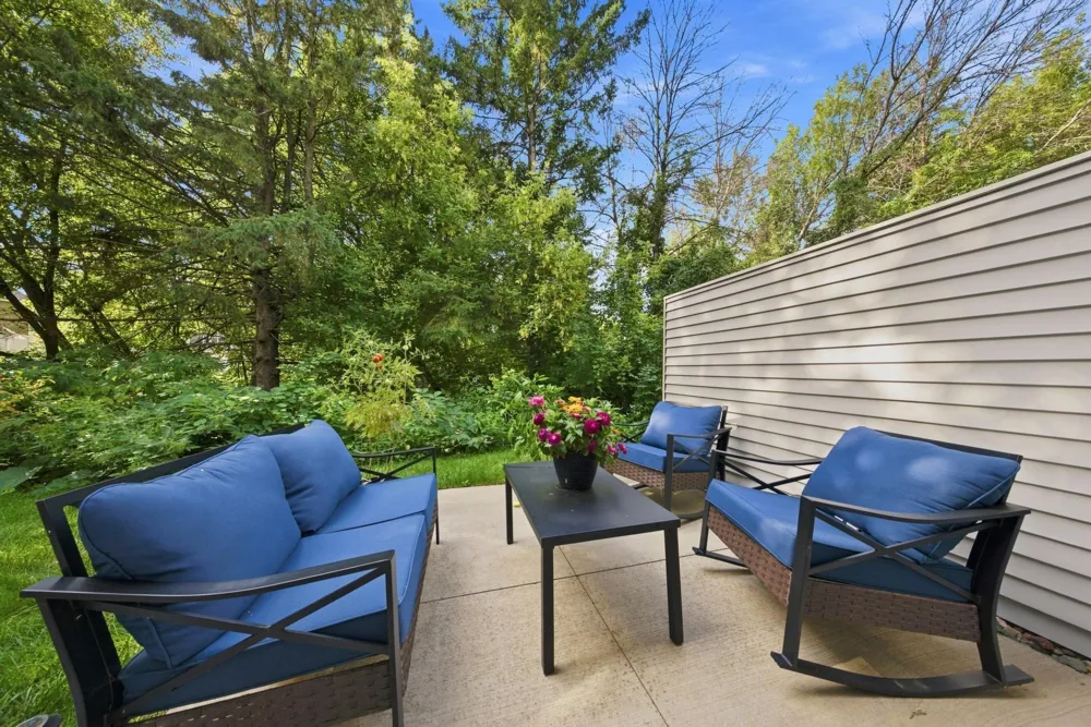 12226 River Valley Drive Burnsville, MN 55337