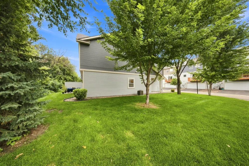 12226 River Valley Drive Burnsville, MN 55337