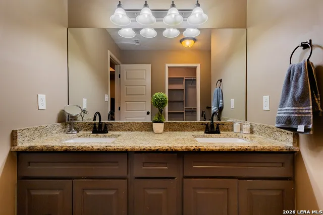 2740 OAK MANOR DR Eagle Pass, TX 78852
