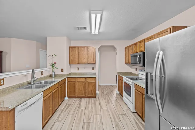 3526 Carruthers Oak San Antonio, TX 78261