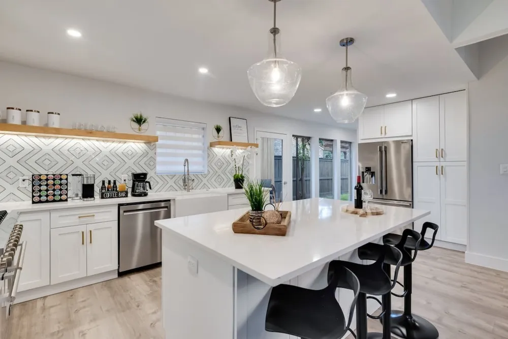 9034 Gunnison Drive Dallas, TX 75231