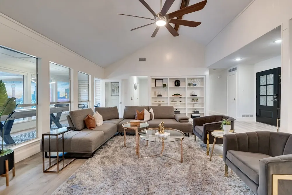 9034 Gunnison Drive Dallas, TX 75231