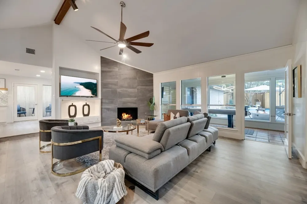9034 Gunnison Drive Dallas, TX 75231