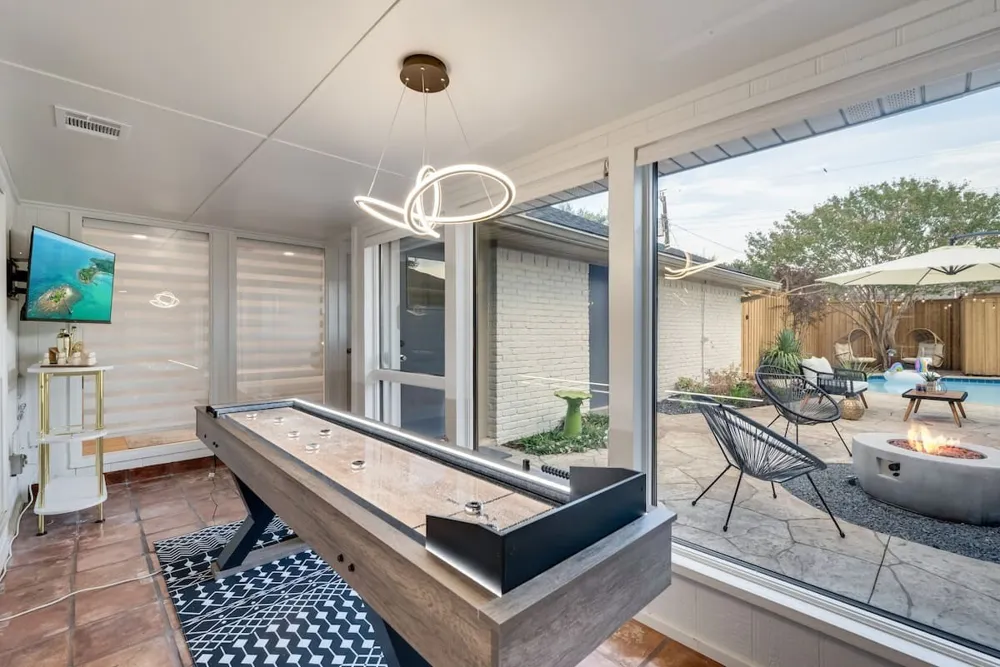 9034 Gunnison Drive Dallas, TX 75231