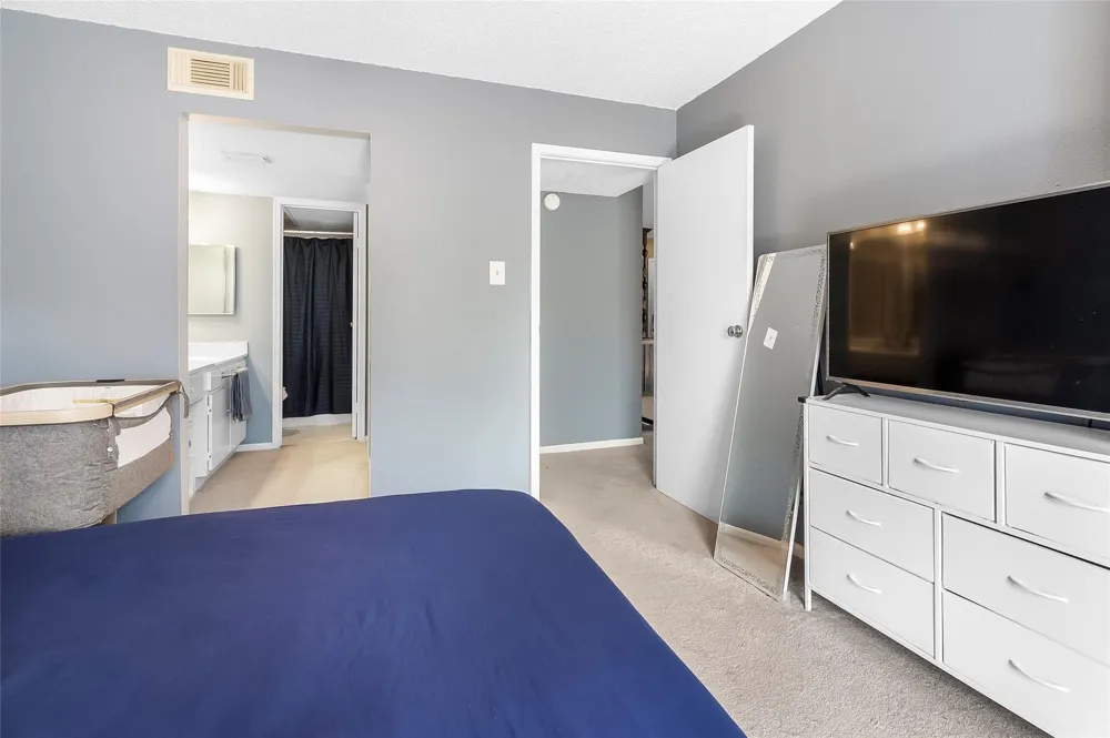 12550 Whittington Dr #814 Houston, TX 77077