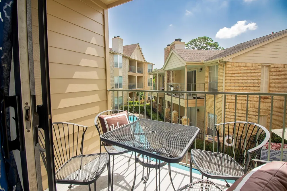 12550 Whittington Dr #814 Houston, TX 77077