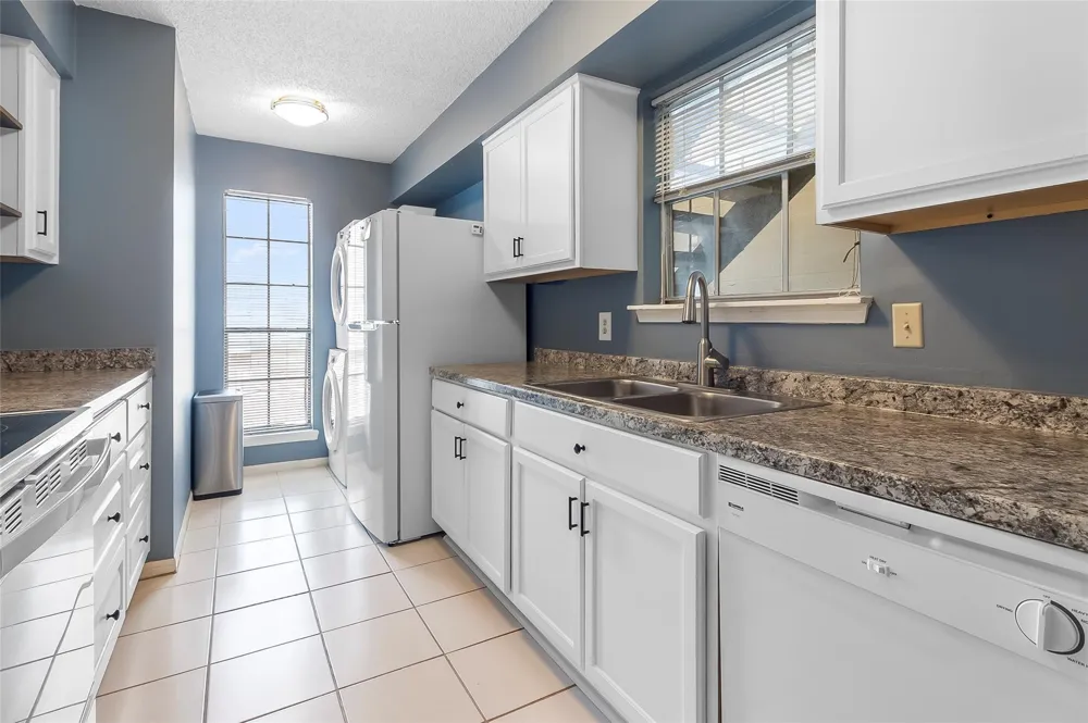 12550 Whittington Dr #814 Houston, TX 77077