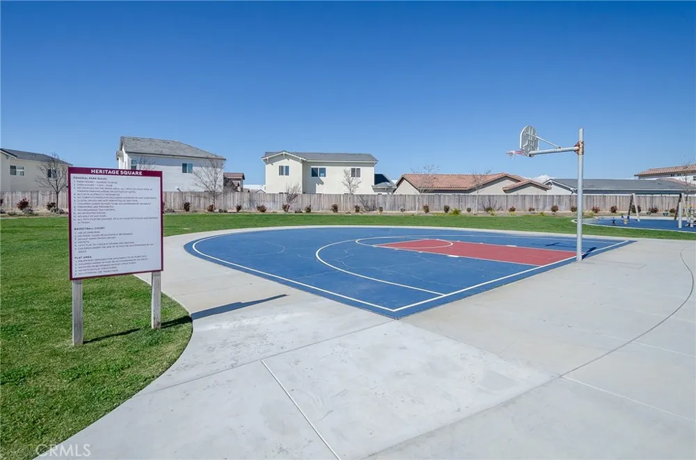 1452 W Beacon Santa Maria, CA 93458
