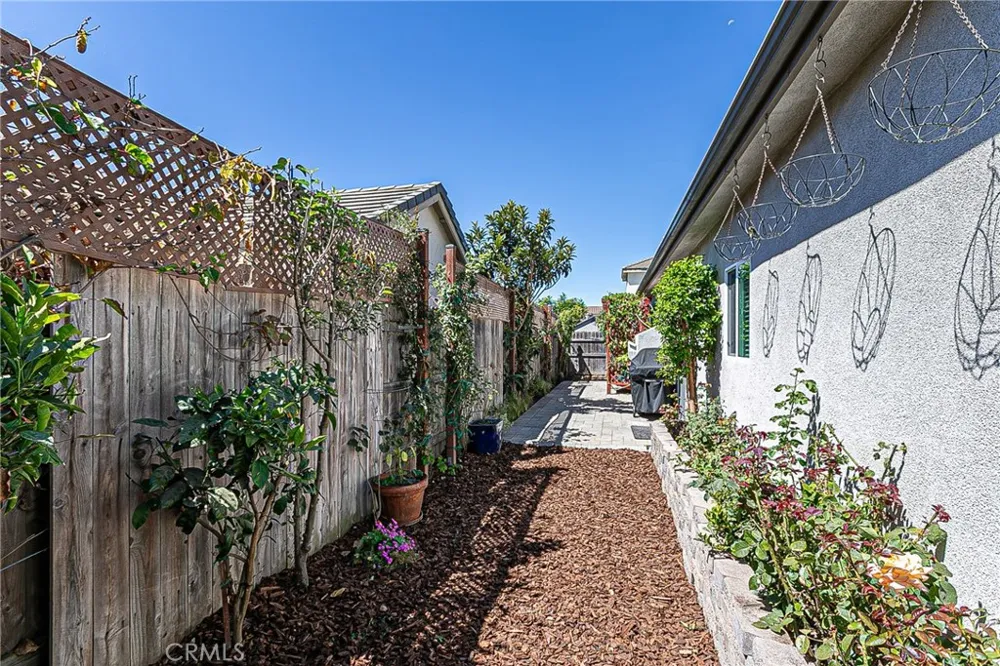 1452 W Beacon Santa Maria, CA 93458