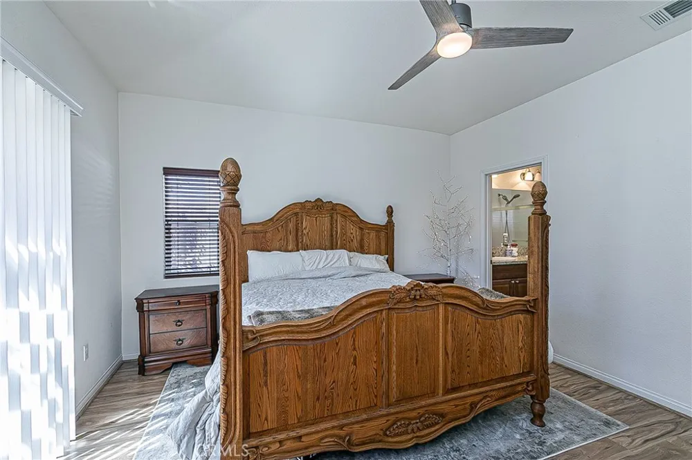 1452 W Beacon Santa Maria, CA 93458