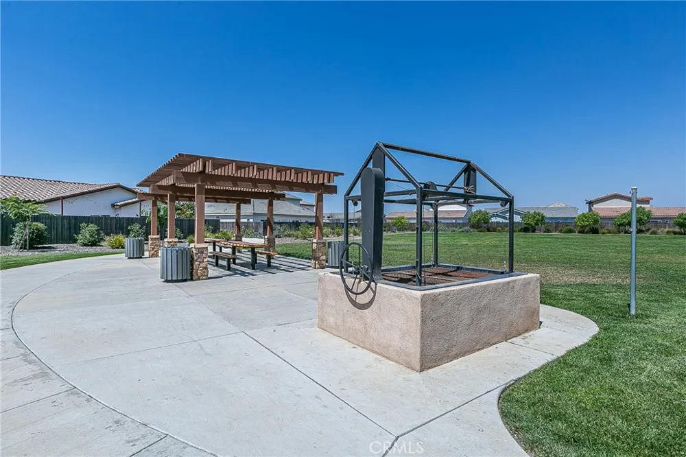 1452 W Beacon Santa Maria, CA 93458