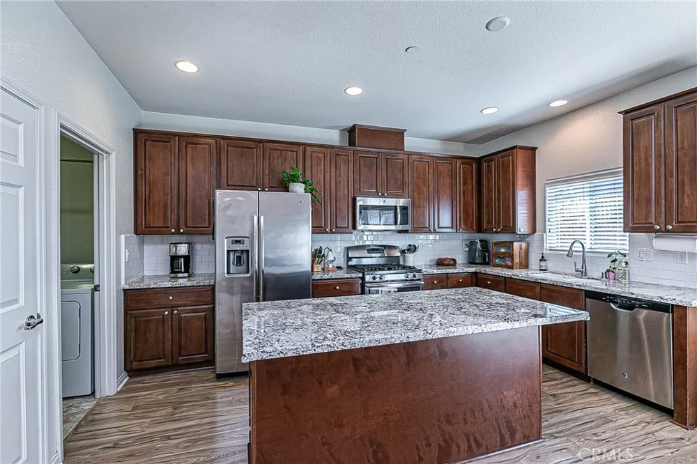 1452 W Beacon Santa Maria, CA 93458
