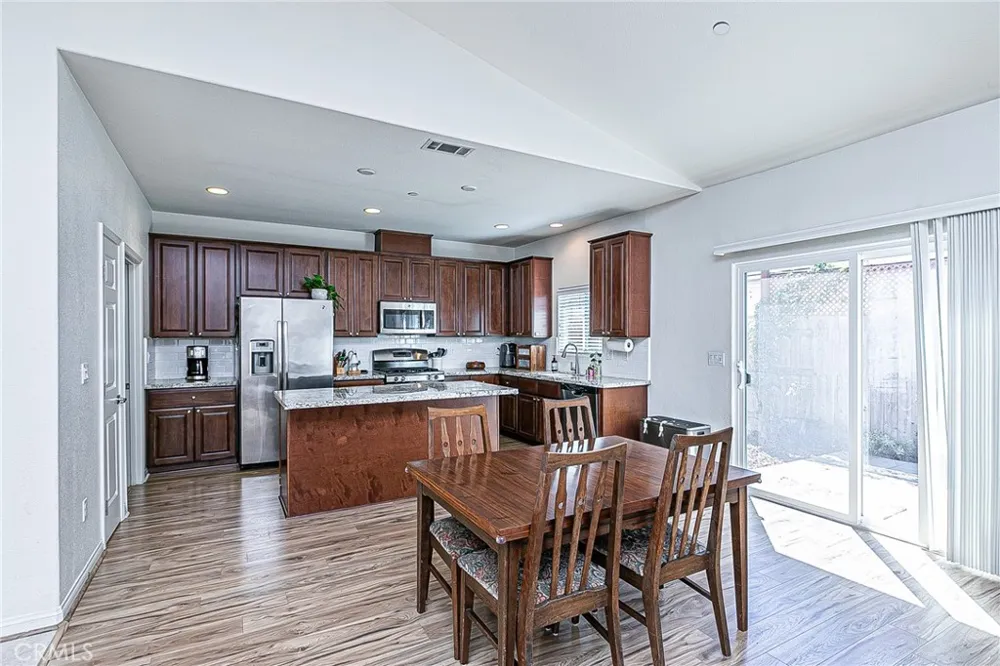 1452 W Beacon Santa Maria, CA 93458
