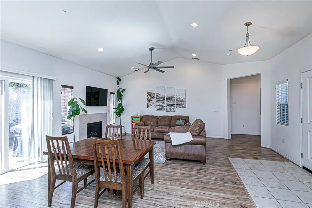 1452 W Beacon Santa Maria, CA 93458