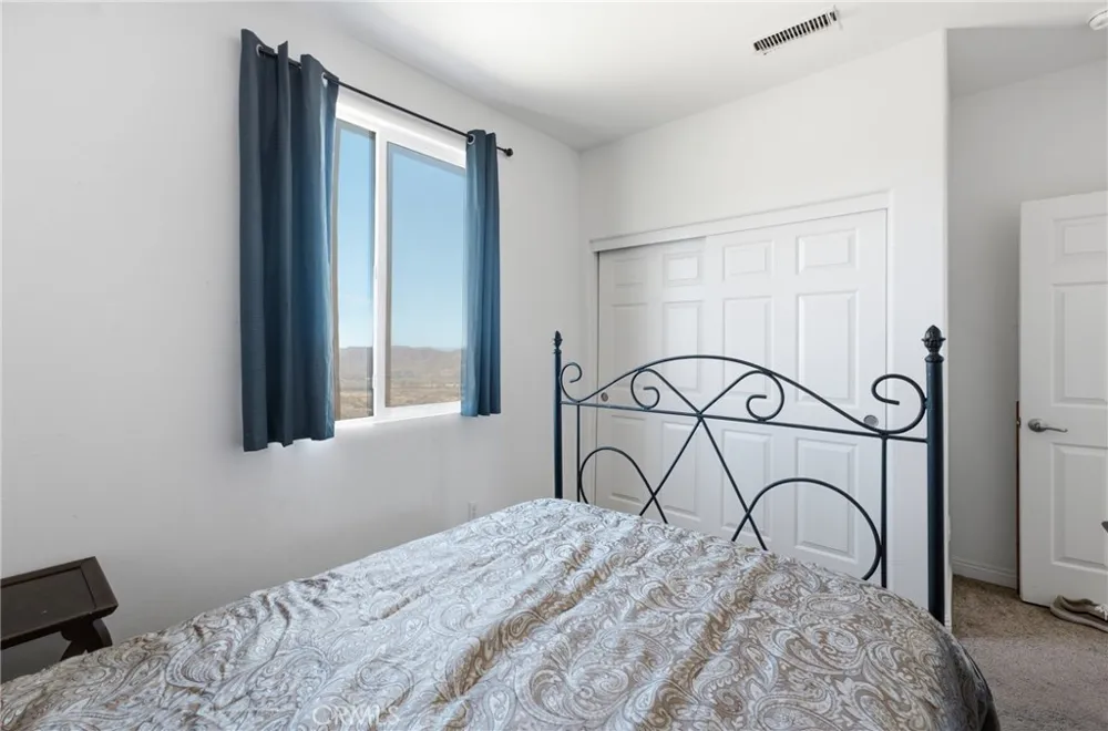 29138 Edgewood Lake Elsinore, CA 92530
