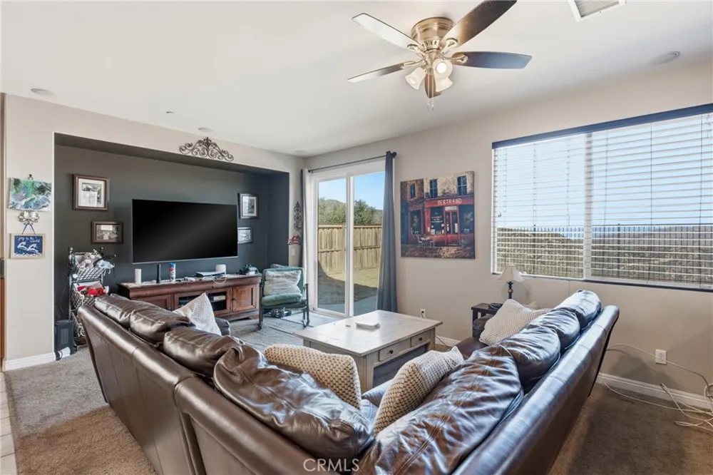 29138 Edgewood Lake Elsinore, CA 92530