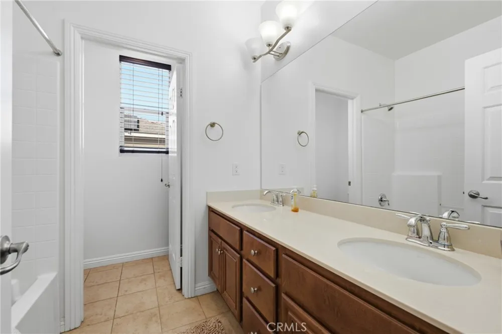 29138 Edgewood Lake Elsinore, CA 92530