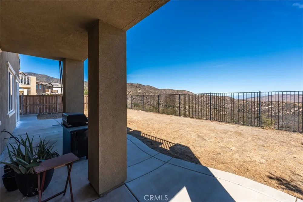 29138 Edgewood Lake Elsinore, CA 92530