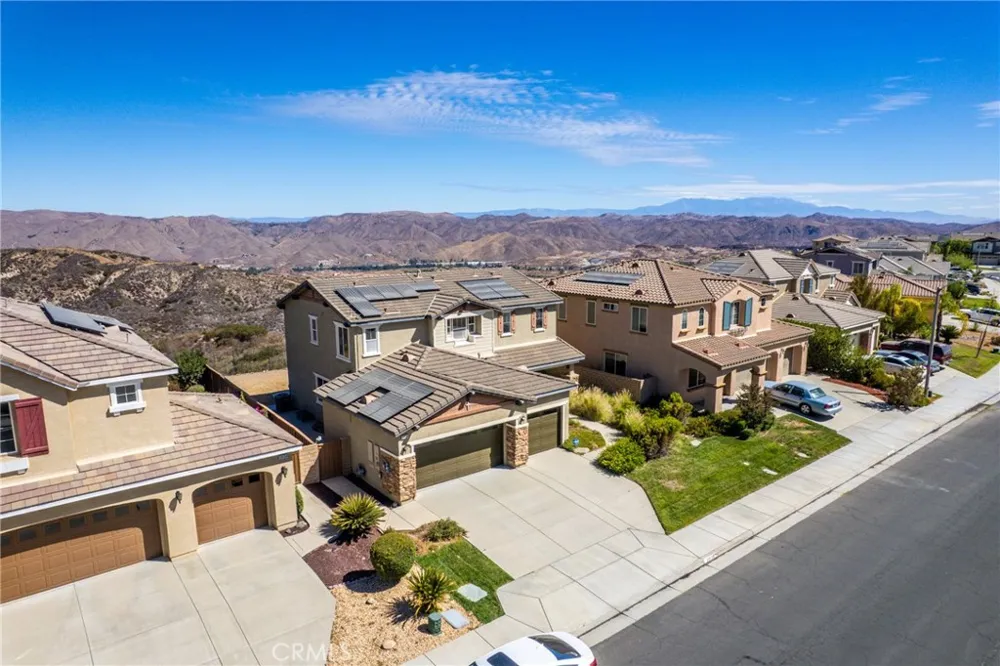 29138 Edgewood Lake Elsinore, CA 92530