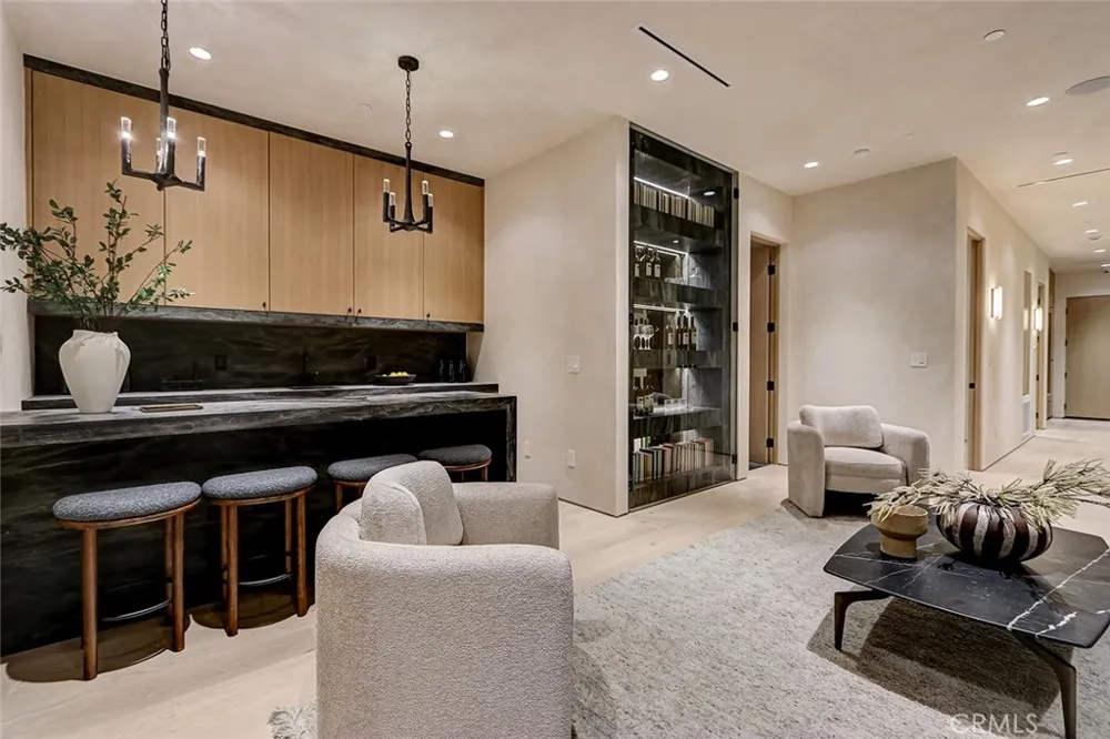 1404 Manhattan Manhattan Beach, CA 90266