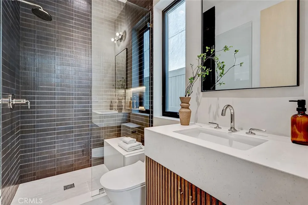 1404 Manhattan Manhattan Beach, CA 90266