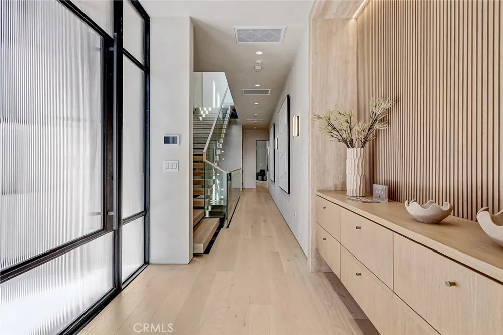 1404 Manhattan Manhattan Beach, CA 90266