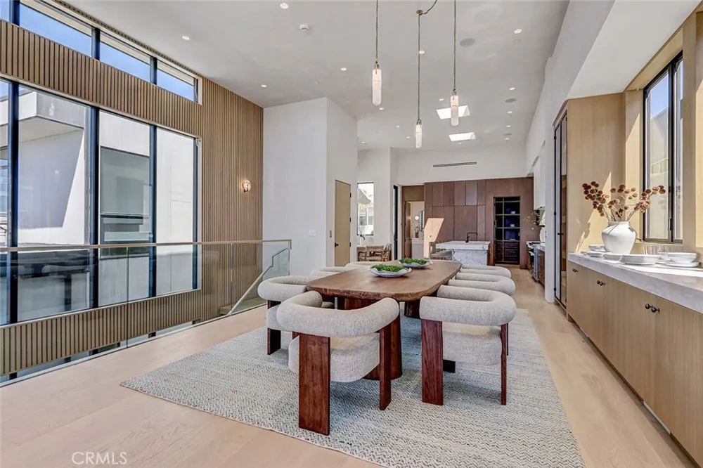 1404 Manhattan Manhattan Beach, CA 90266