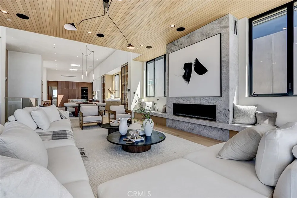 1404 Manhattan Manhattan Beach, CA 90266