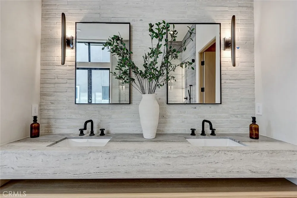 1404 Manhattan Manhattan Beach, CA 90266