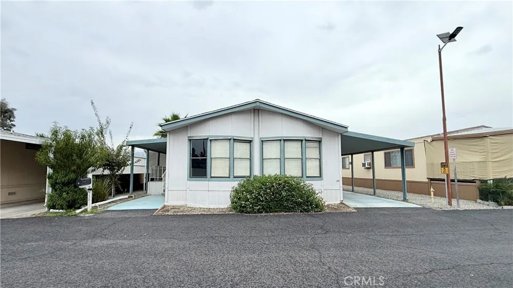 530 W Devonshire #36 Hemet, CA 92543