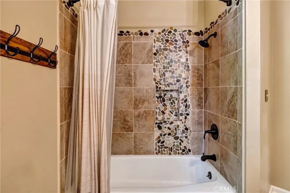 6055 Timber Ridge Magalia, CA 95954